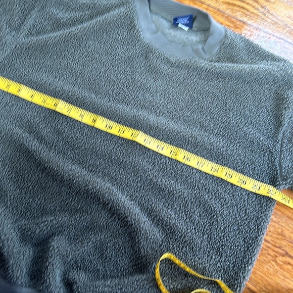 Charles River Apparel unisex Sherpa pullover in Olive. Size Small. - Picture 4 of 9